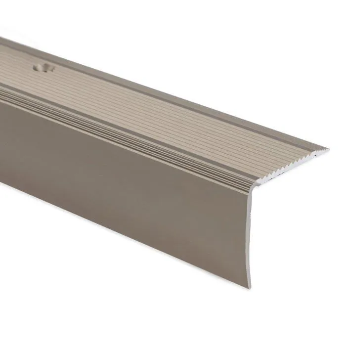 Seuil d'escalier Pré-percé, Forme: L 35 x 30 mm, Longueur: 90 cm, Champagne