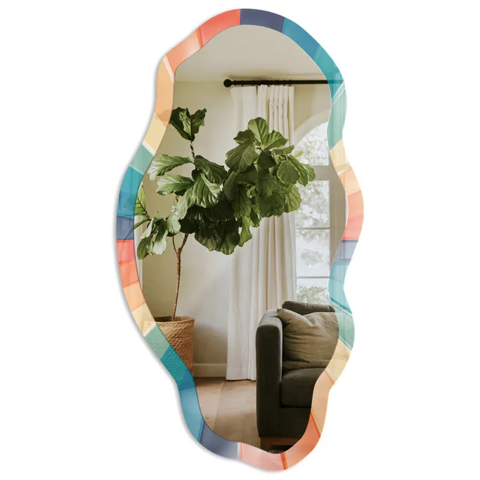 Miroir Mural Décoratif De Forme Irrégulière Rouge Pour La Salle De Bain 52x97 Cm