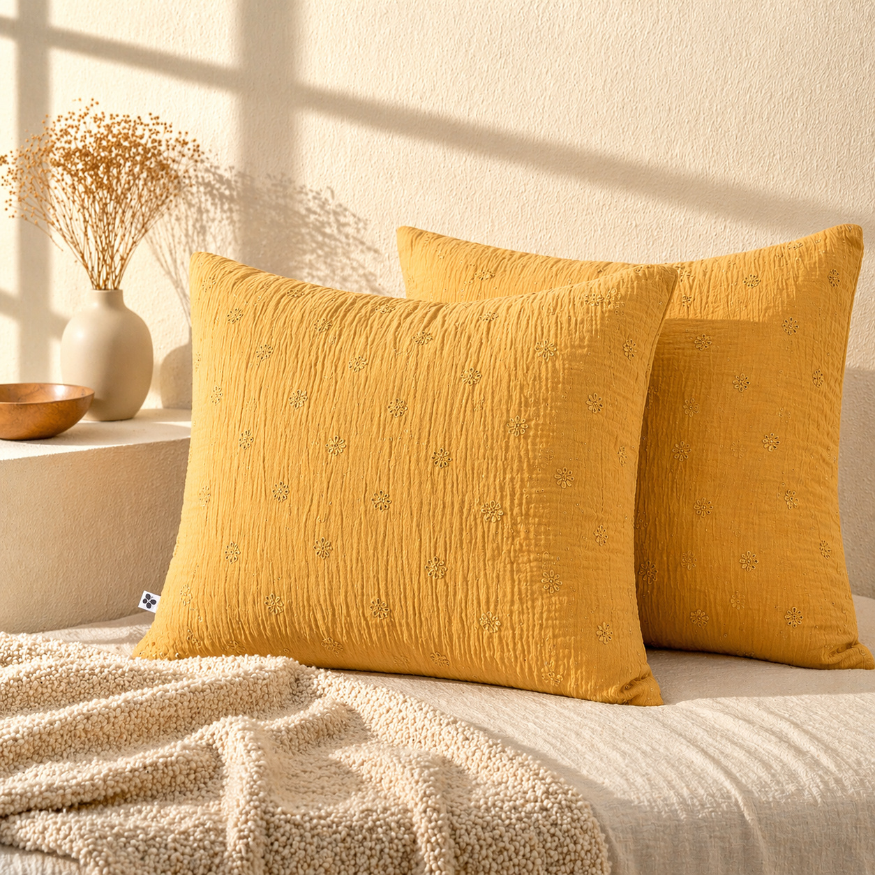 Lot De 2 Taies D'oreiller 60 X 60 Cm - Gaze De Coton Brodée - Gaïa Boho Safran