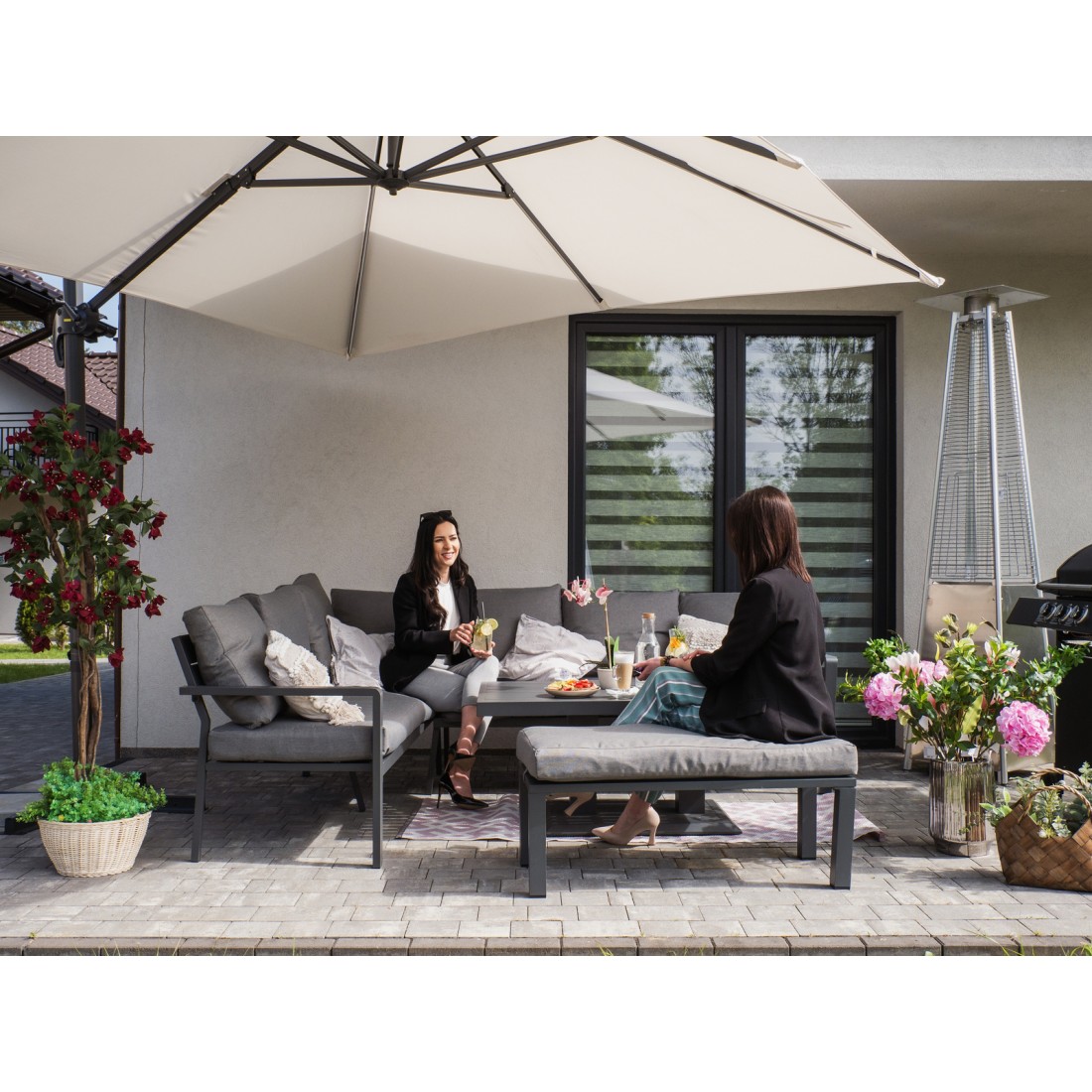 Salon De Jardin D'Angle Ferona 7 Places Avec Table Relevable Et Pouf - Aluminium Gris