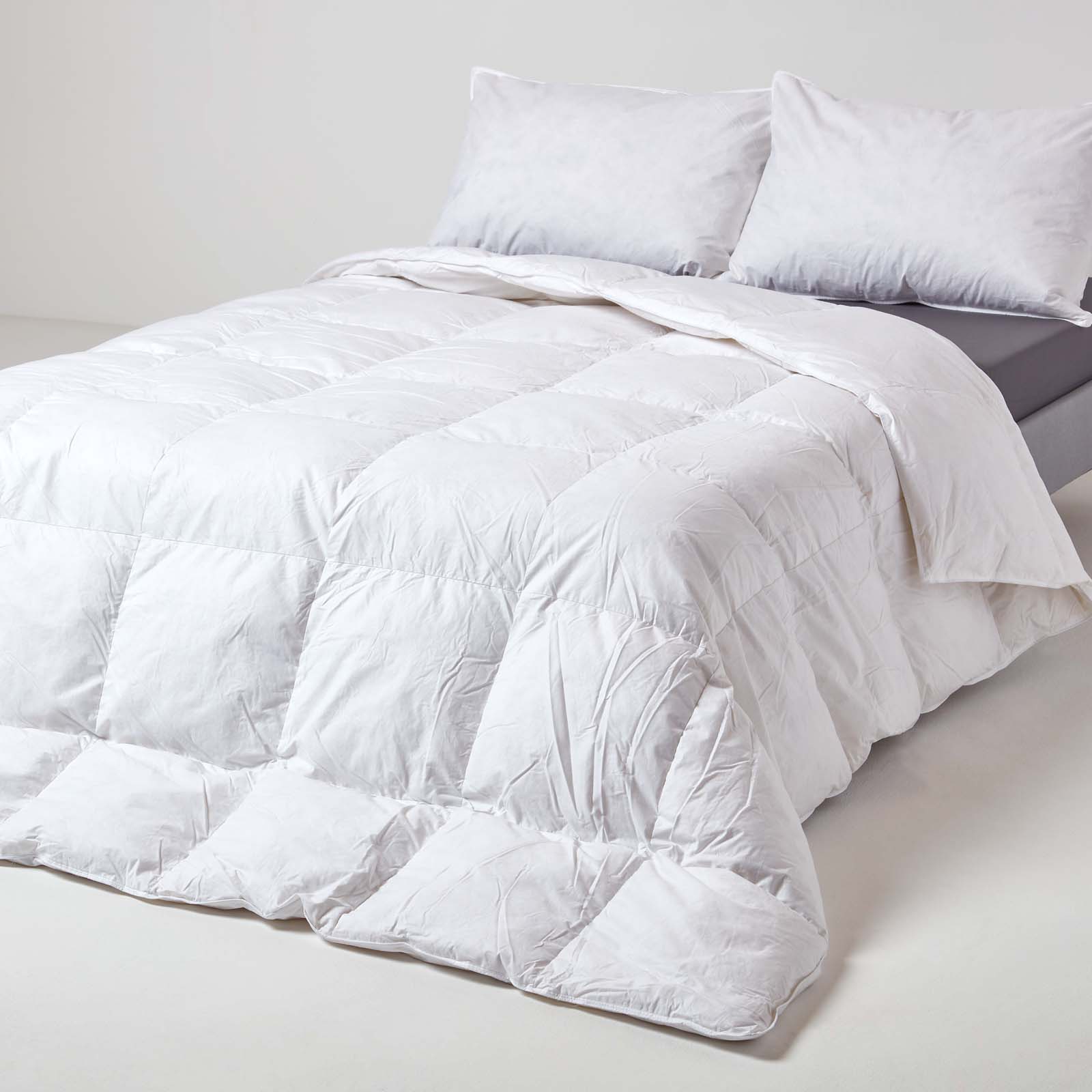 Couette Légère 260x220cm - Plumes Et Duvet D'oie - Homescapes