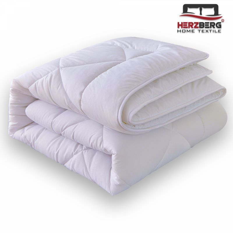 Couette En Microfibre 200x200cm Blanche Herzberg Hg22067wd