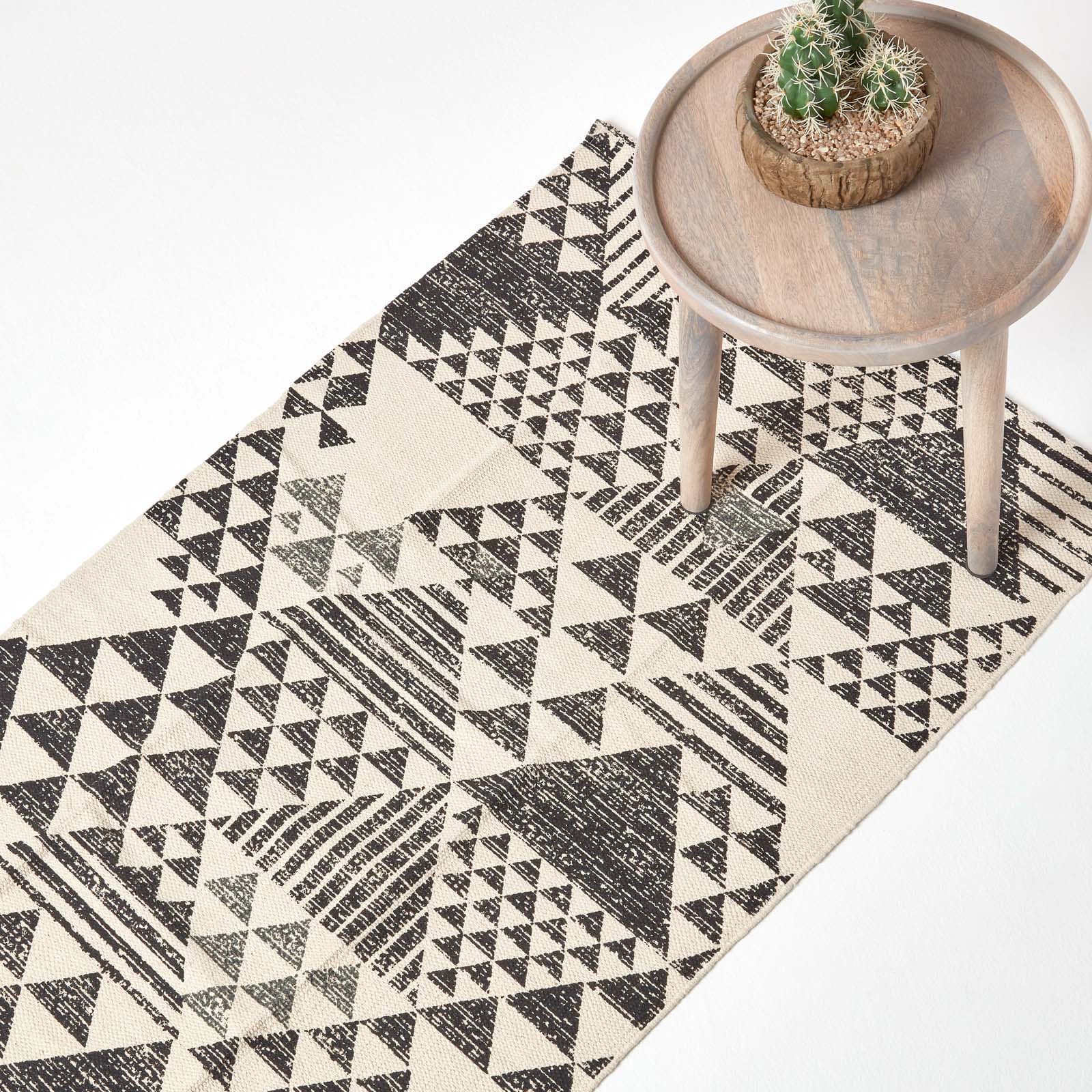 Tapis En Coton À Imprimé Géométrique Noir Delphi 66x200cm - Homescapes