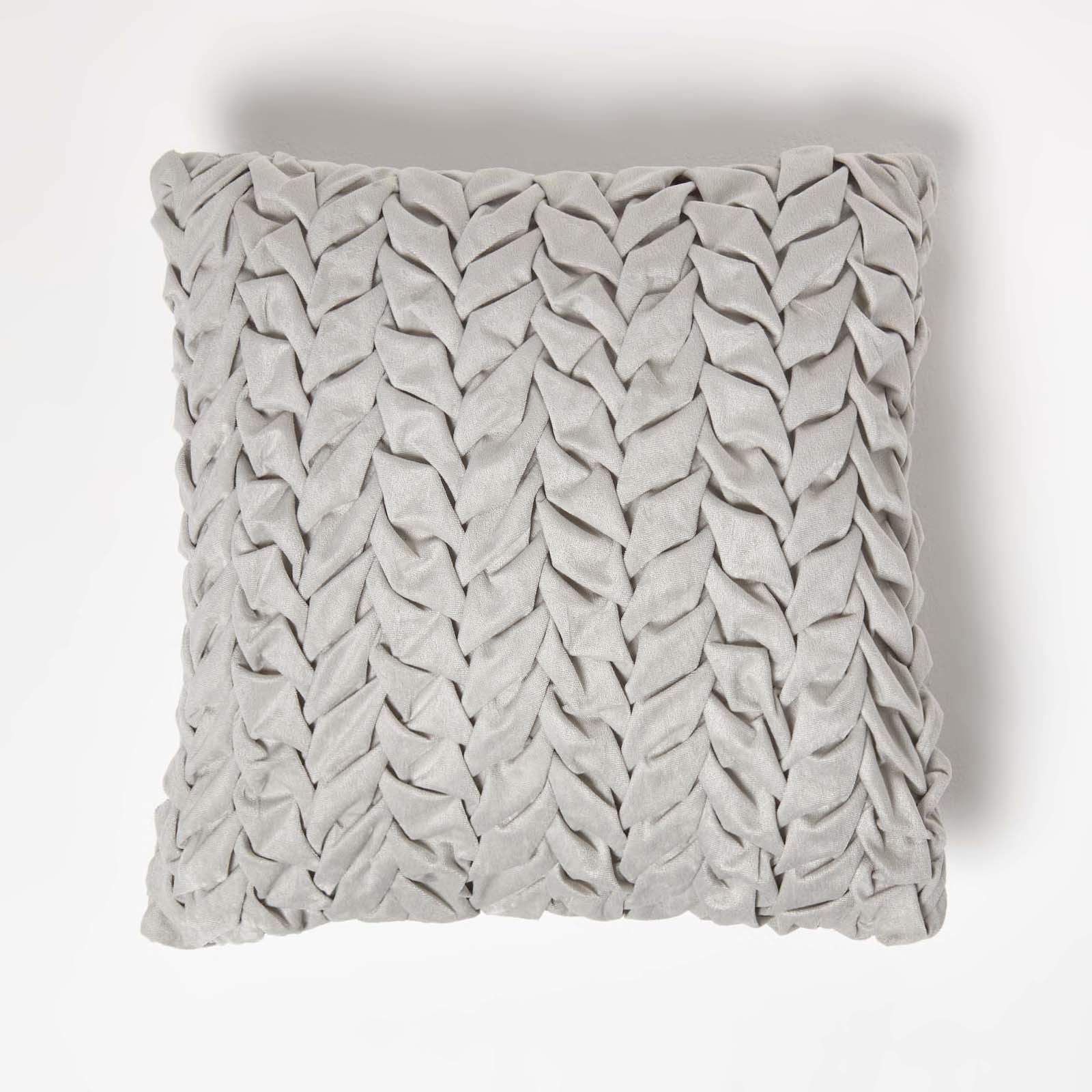Coussin En Velours Plissé Grace, Gris - Homescapes