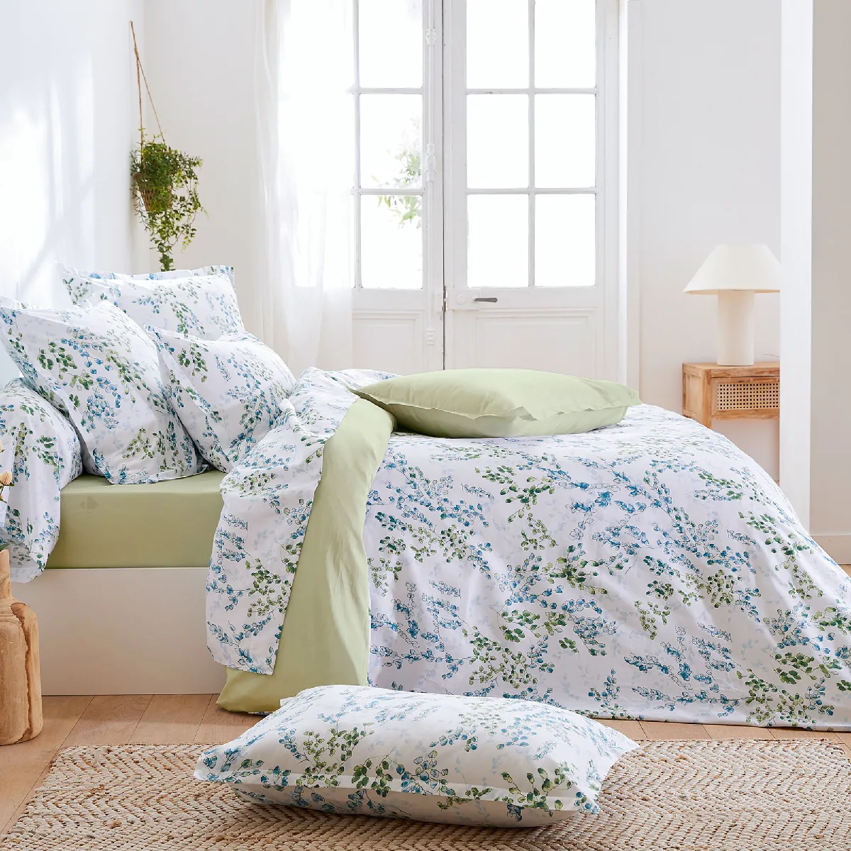 Parure De Lit 260x240 Cm Satin De Coton Angèle Vert Tilleul 3 Pièces