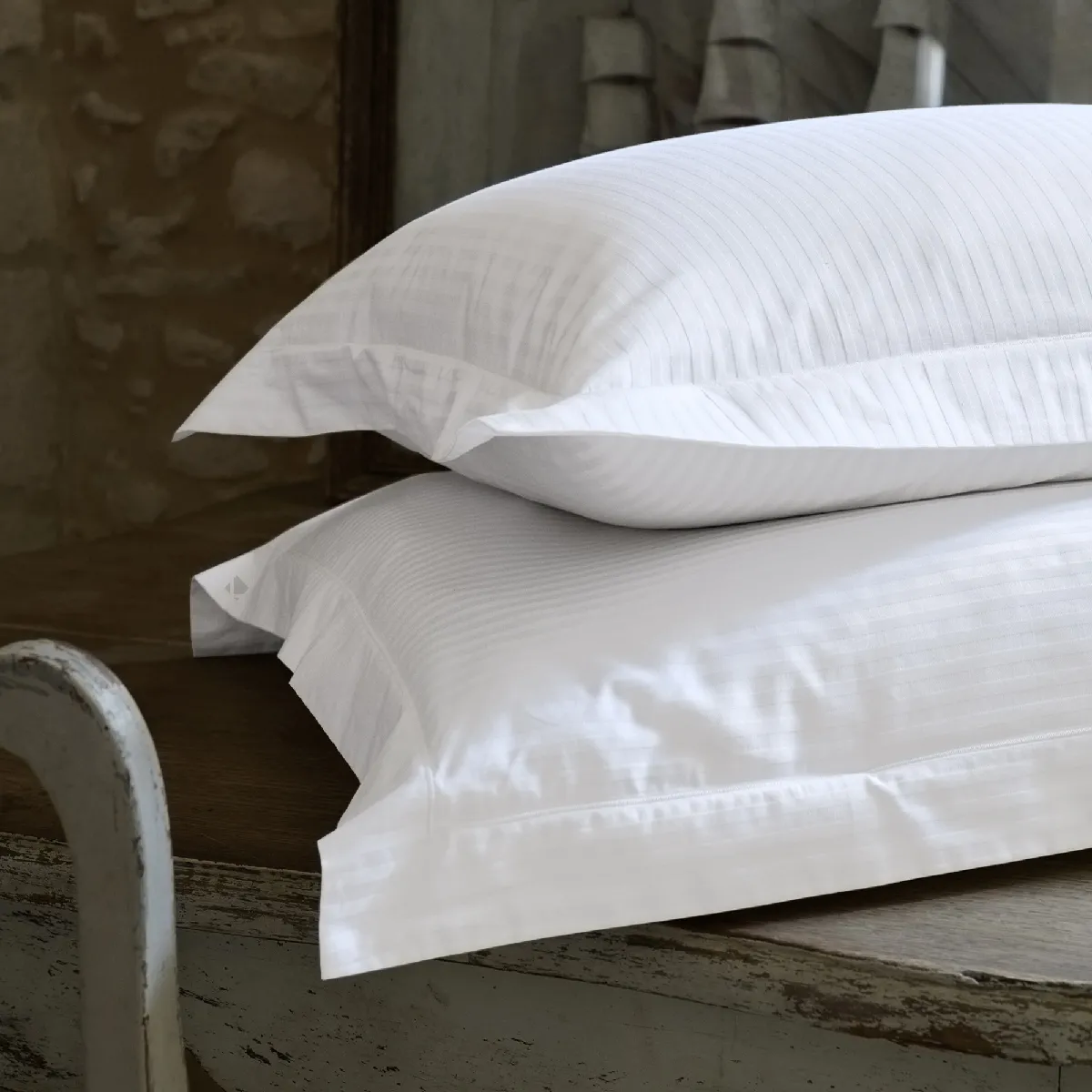 Parure De Lit 280x240 Cm Set 65x65 Satin Concerto Rayures Blanc Neige