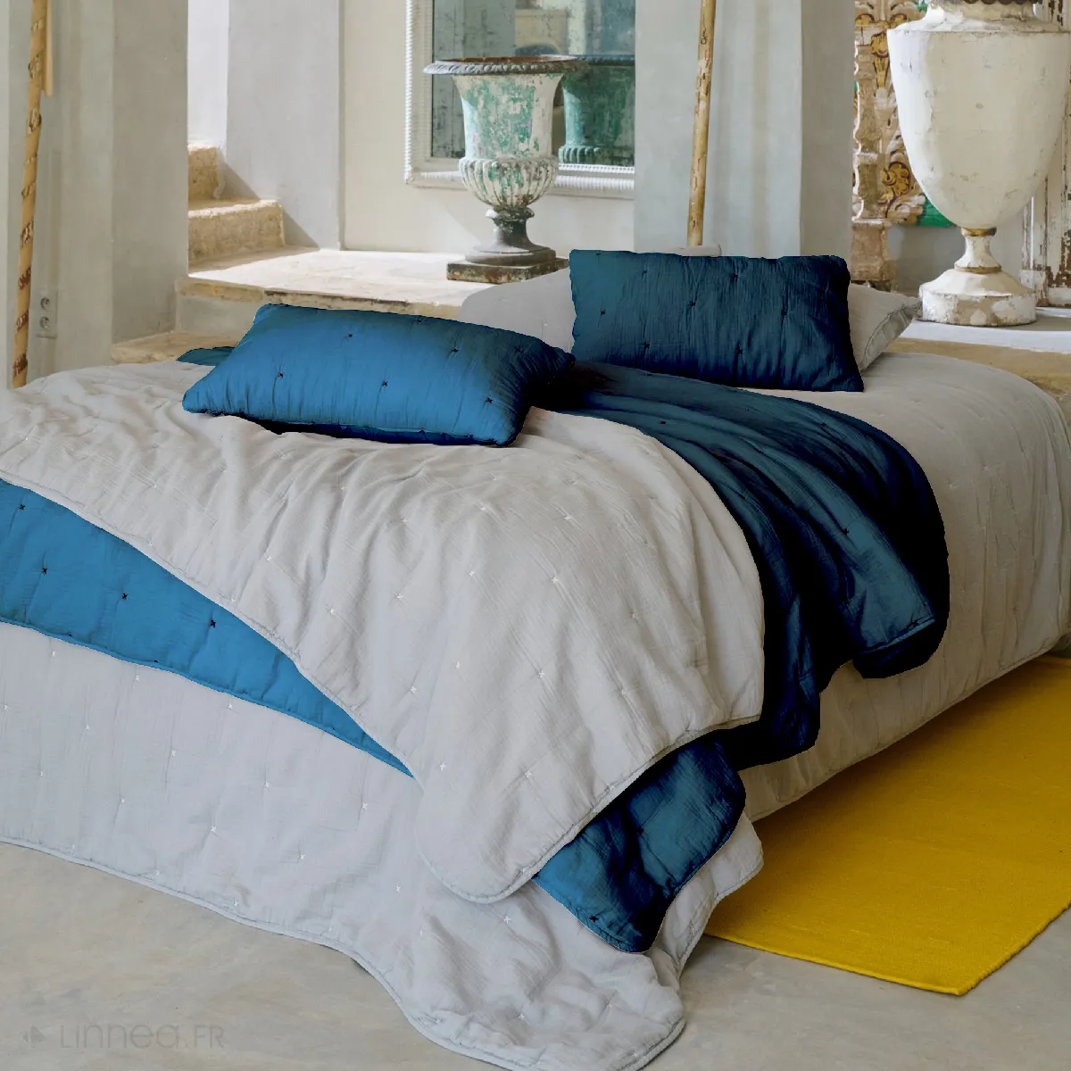 Couvre Lit Capitonné En Mousseline De Coton 260x240 Cm Andros Bleu Marine
