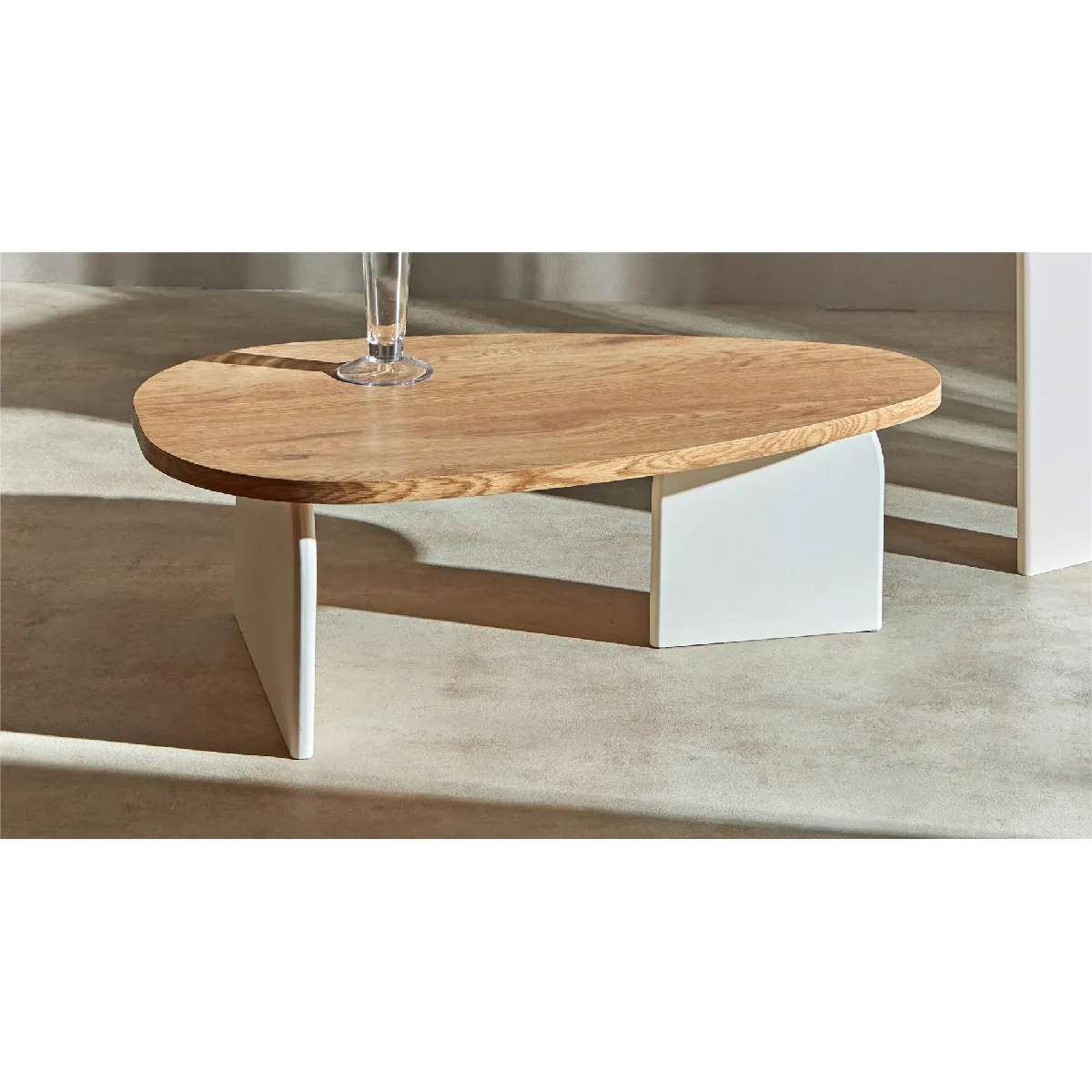 Table basse Makalani en placage frêne laqué blanc 100 x 60 x 32 cm 100 x 60 x 32 cm