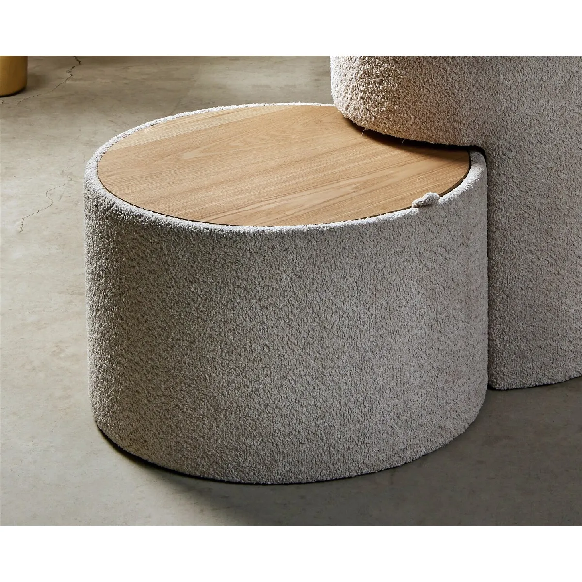 Table d'appoint avec rangement, revêtement en tissu éponge beige doux, 37 cm x 57 cm
