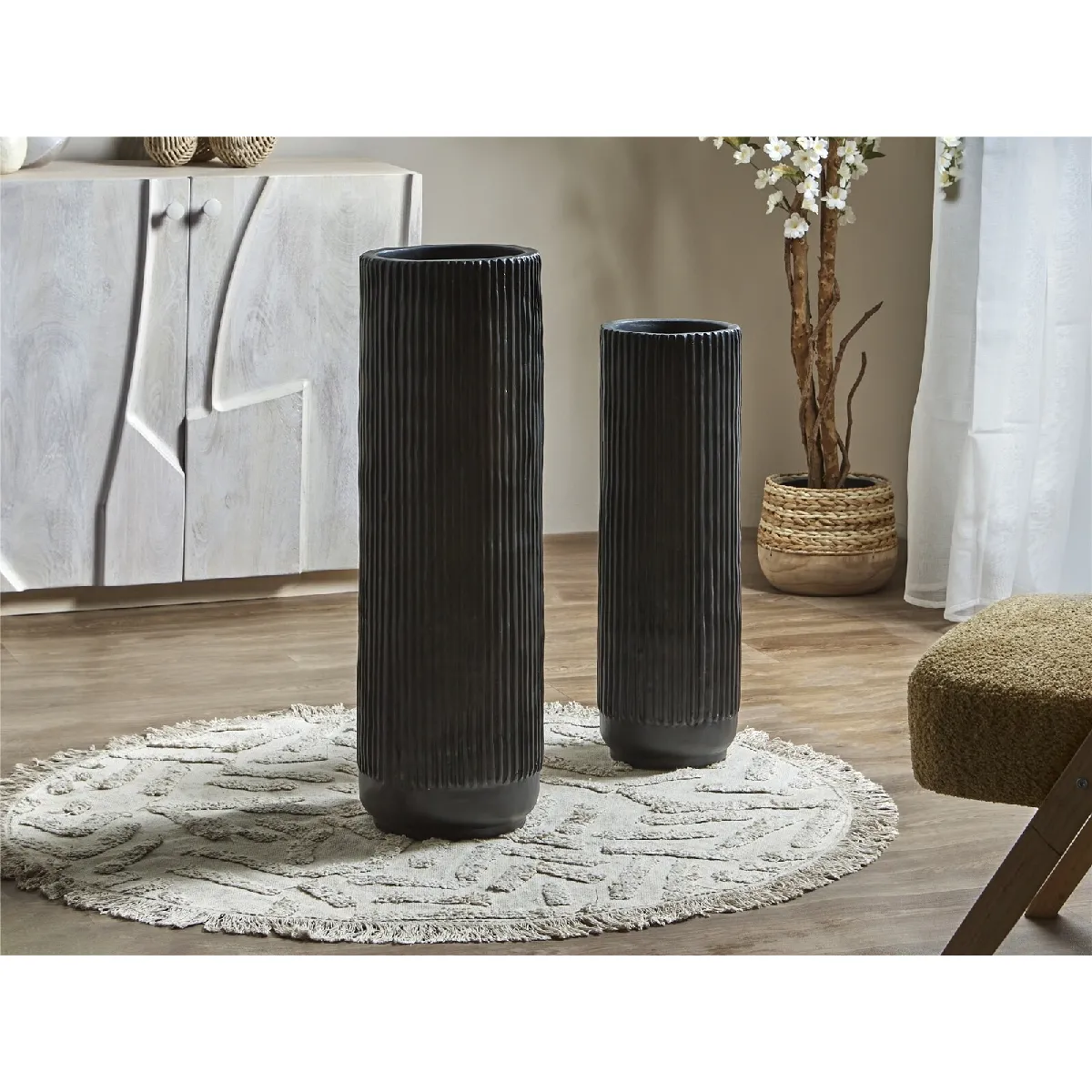 Vase à relief à lignes verticales, noir, 80 cm, s 2 26dx80 cm