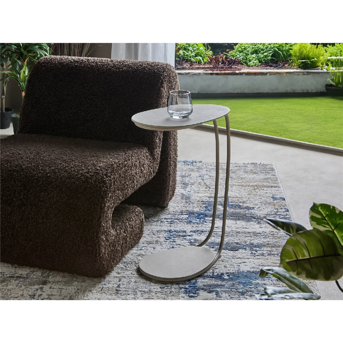 Table d'appoint en aluminium beige délavé 43x26x54cm 43x26x54cm