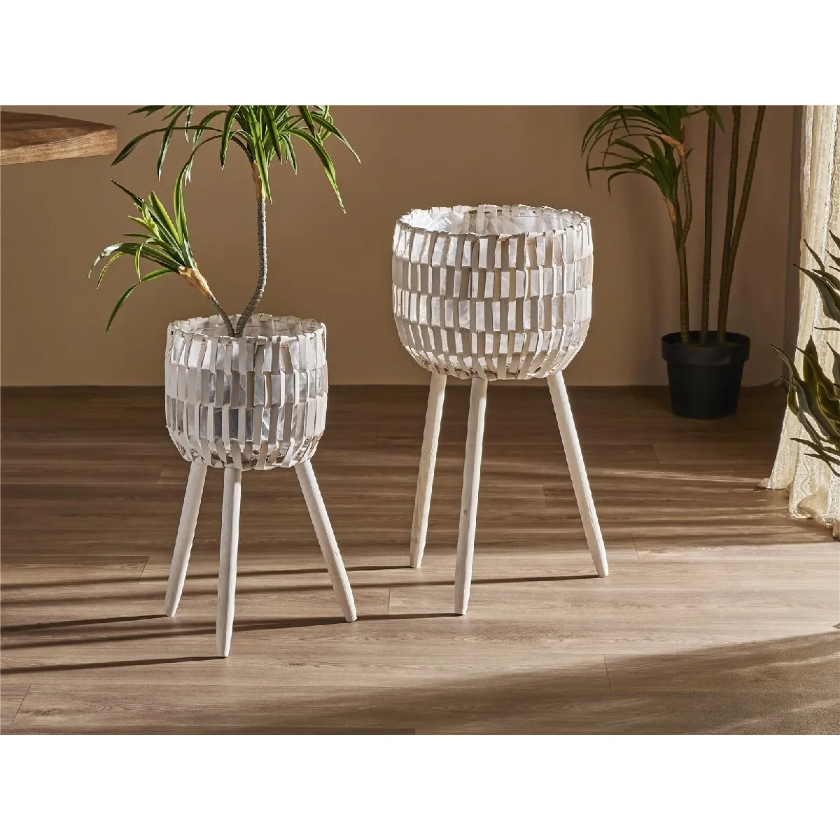 Jardinière en treillis de bois naturel avec pieds blancs vieillis, 65 cm, s 2 33dx65cm