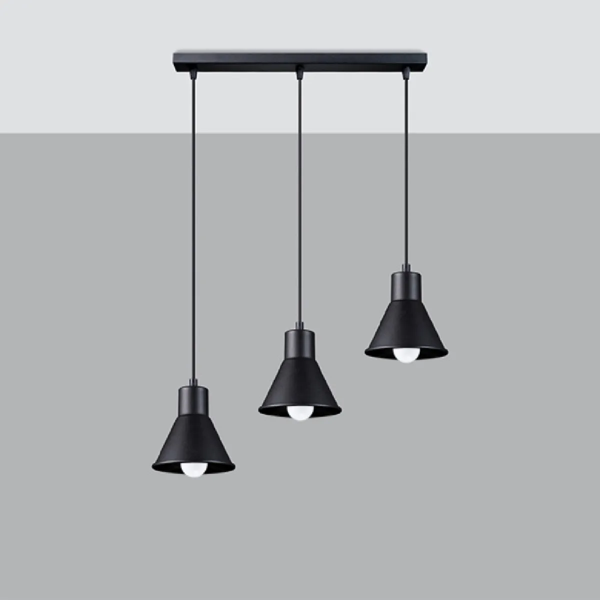 Lampe pendante Elyla 3 noir E27. 120 x 45 x 14( h x l x P en cm )