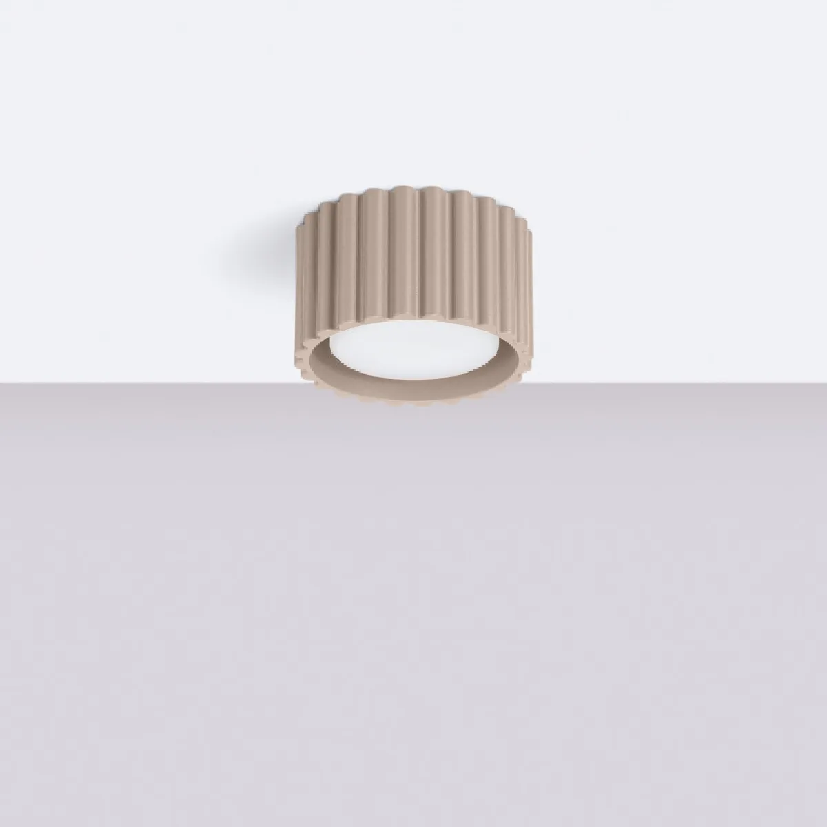 Plafonnier AURA 1 taupe Gx53 6 x 10 x 10( h x l x P en cm )