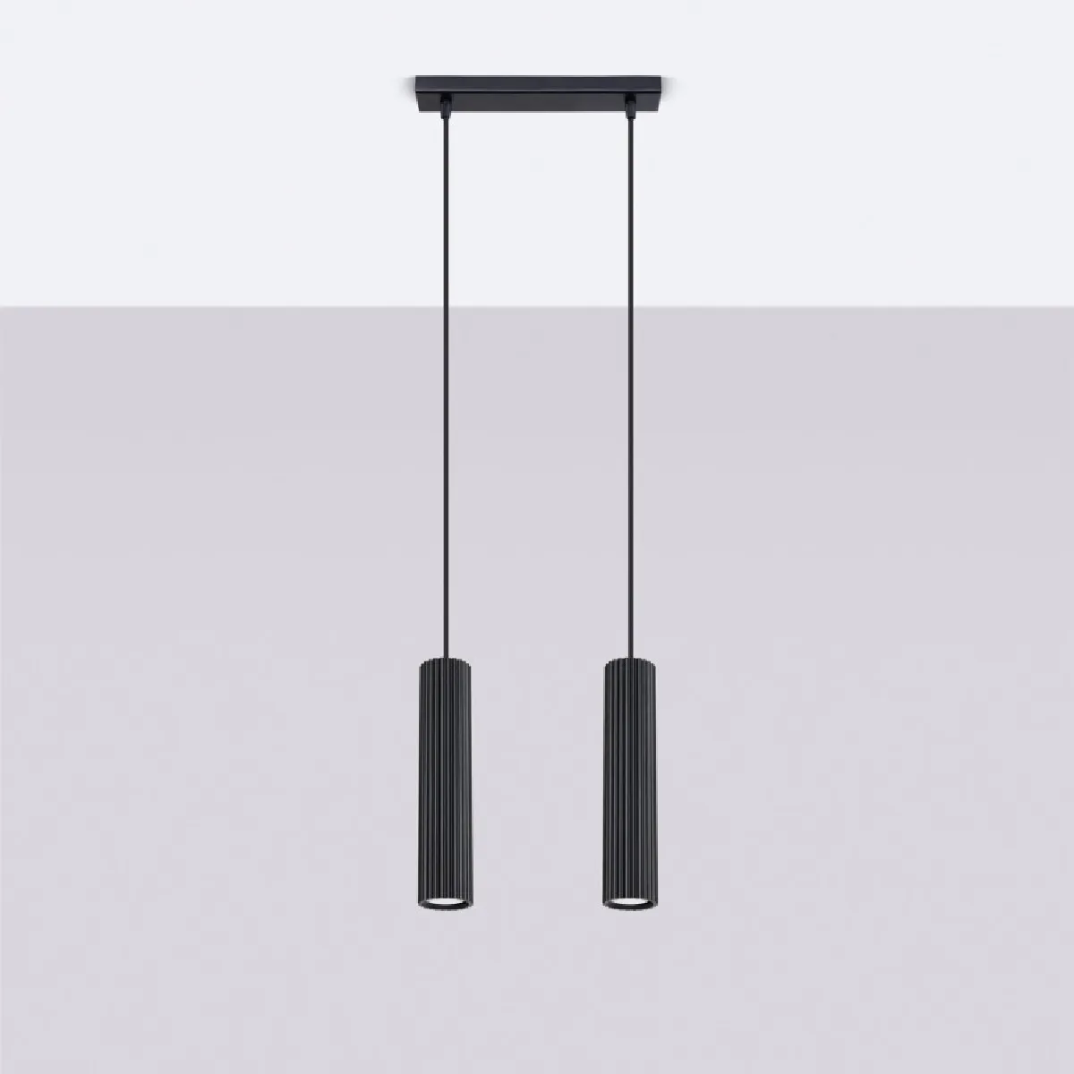 Lampe suspendue Elaen 2 noir 90 x 30 x 6.5( h x l x P en cm )