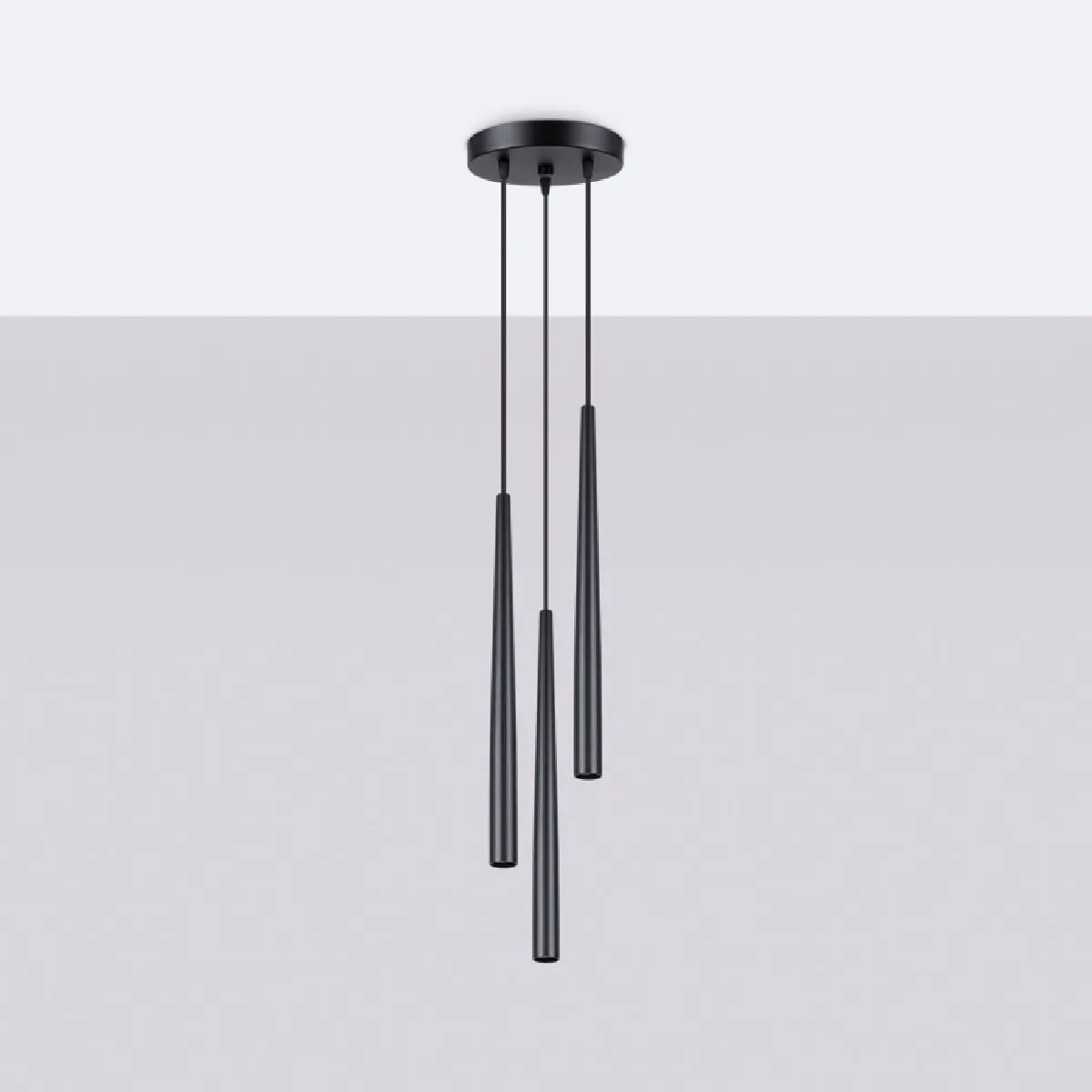 Lampe à pied Novaela 3P noir 118 x 19.5 x 19.5( h x l x P en cm )