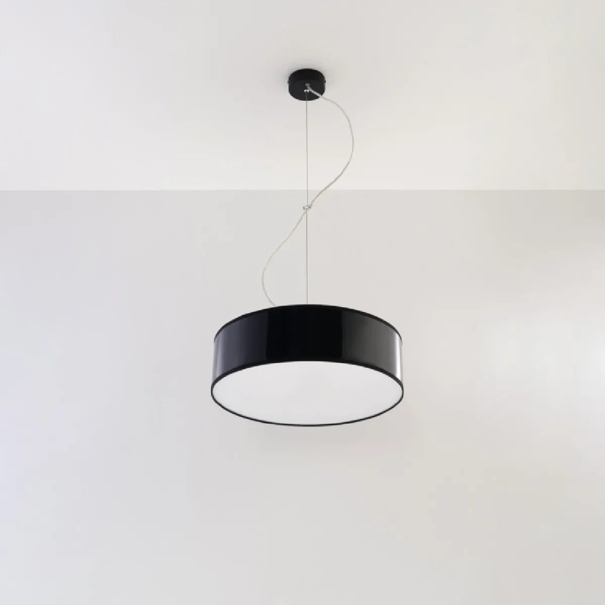 Lampe suspendue Lumiala 35 noir 111 x 35 x 35( h x l x P en cm )