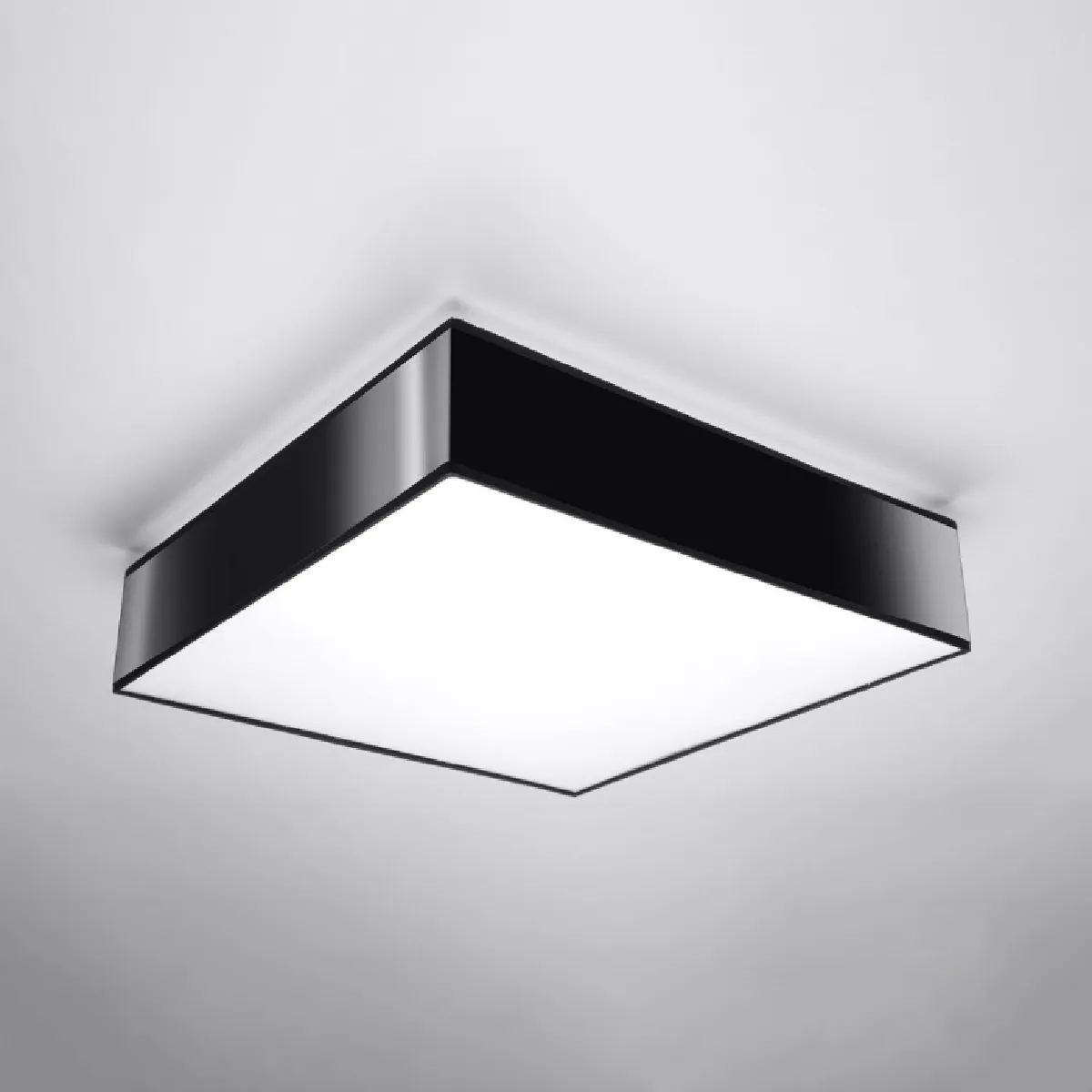 Plafonnier Oriys 55 noir 11 x 55 x 55( h x l x P en cm )