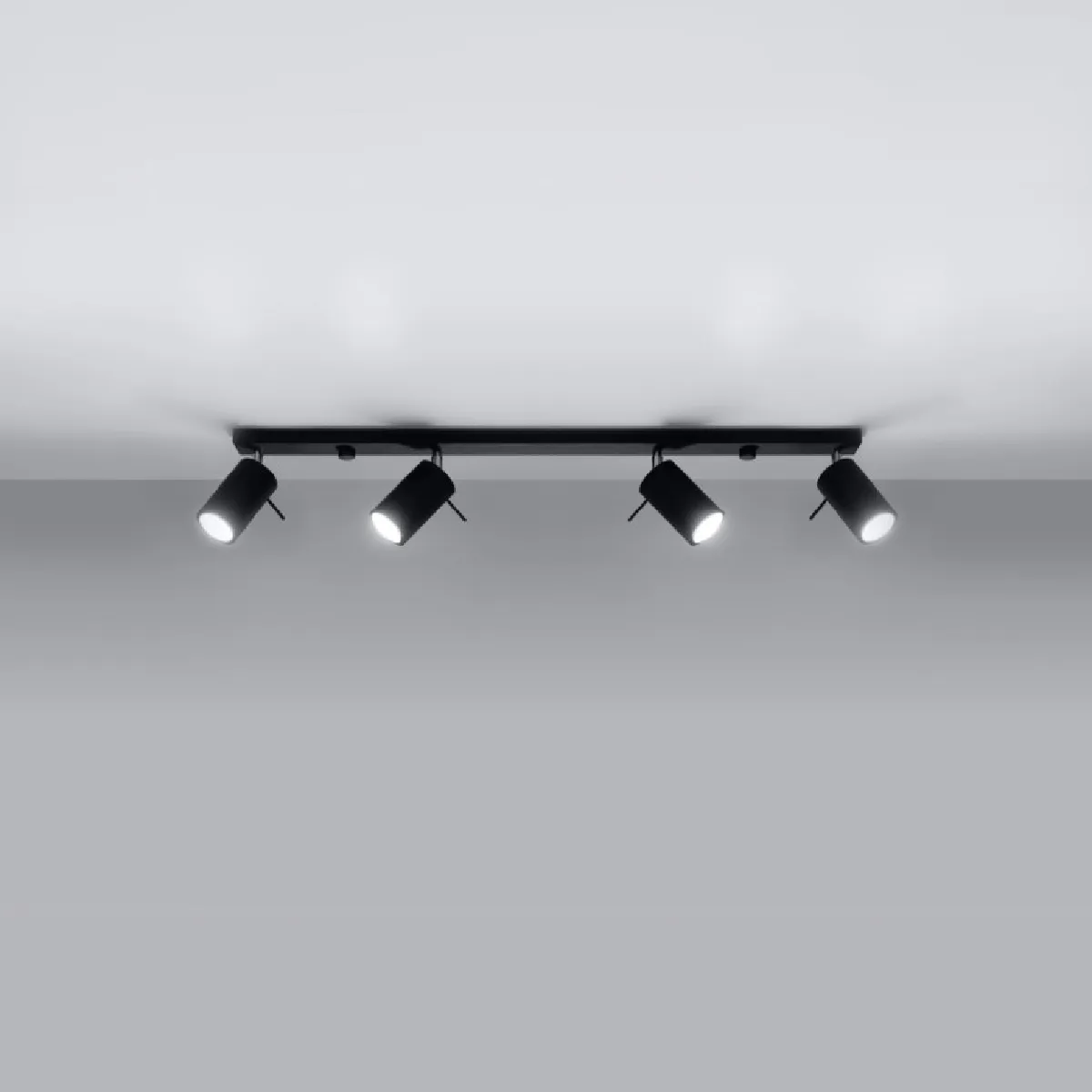Plafonnier Veraaeen 4L noir 16 x 80 x 6( h x l x P en cm )
