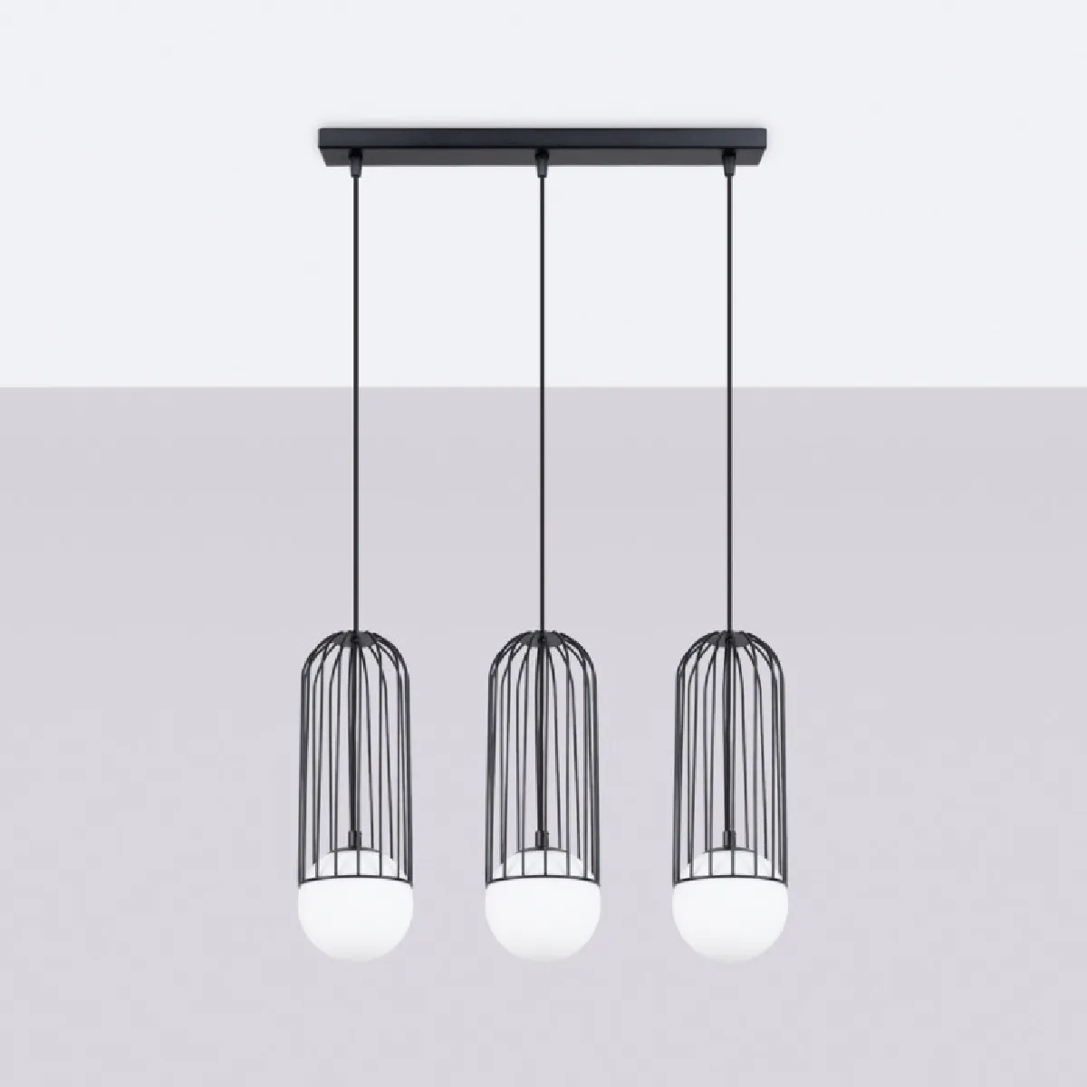 Lampe suspendue Velaela 3L noir 115 x 54 x 12( h x l x P en cm )