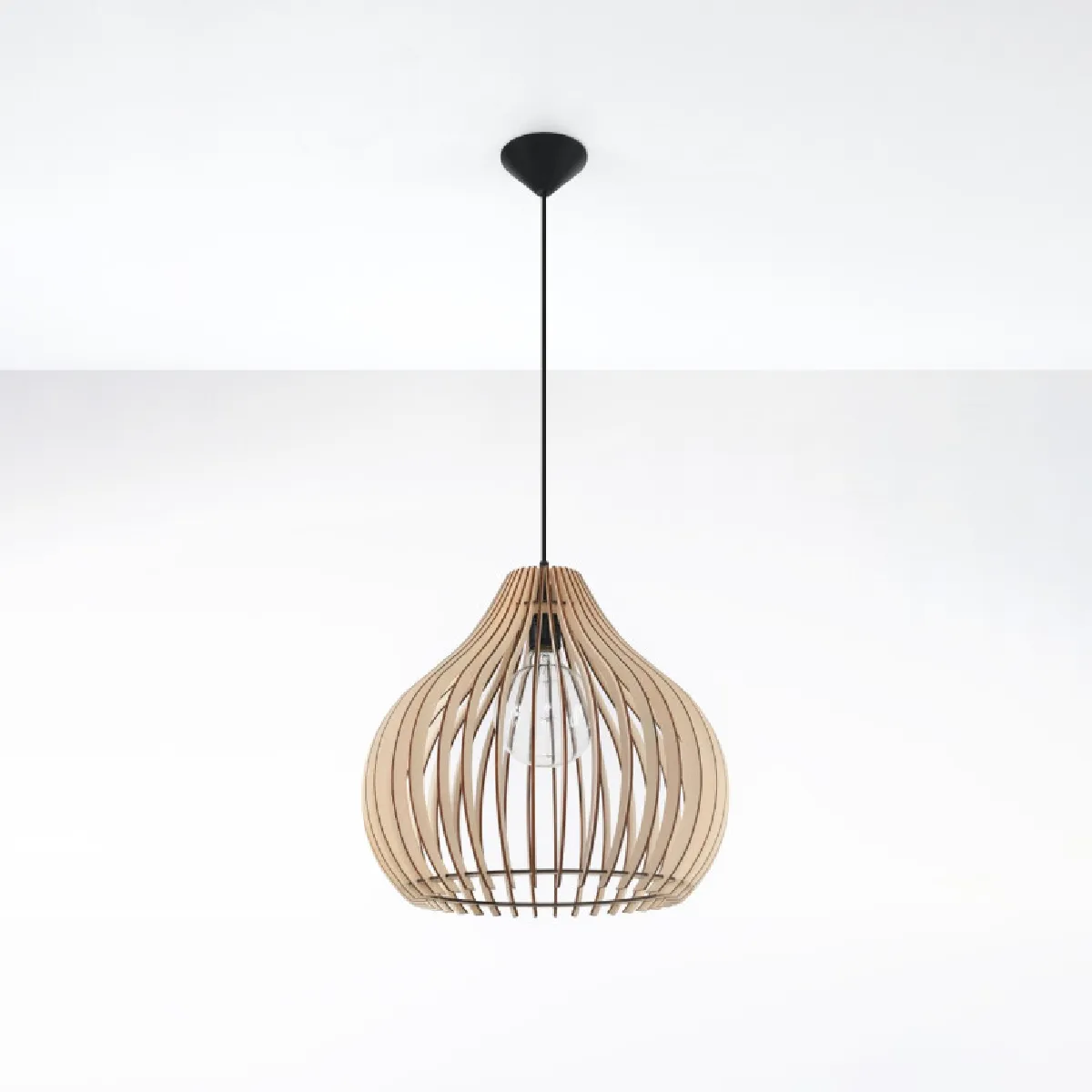 Lampe suspendue Veliea bois 110 x 40 x 40( h x l x P en cm )