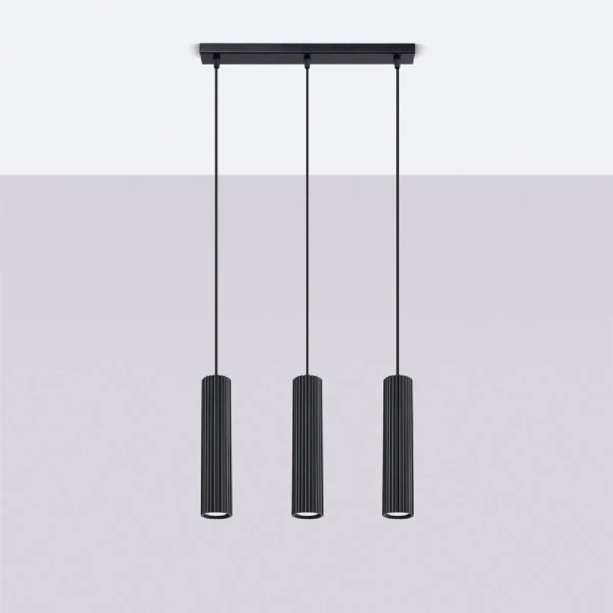 Lampe suspendue Elaen 3L noir 98 x 45 x 6.5( h x l x P en cm )