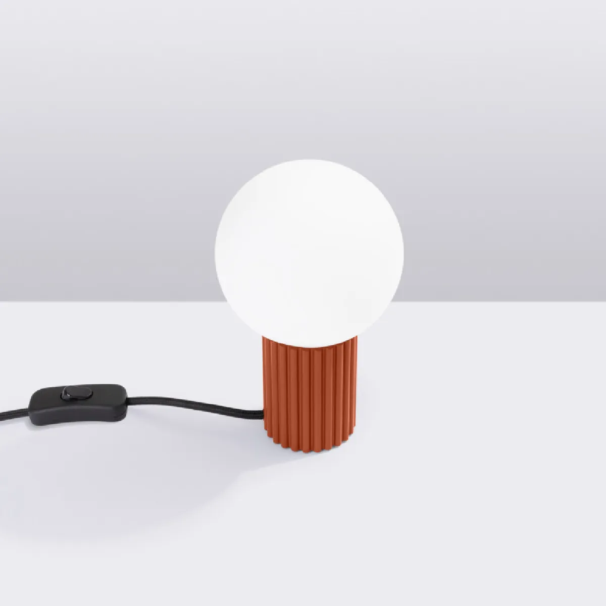 Lampe à poser HALO rouge ochra 19 x 12 x 12( h x l x P en cm )