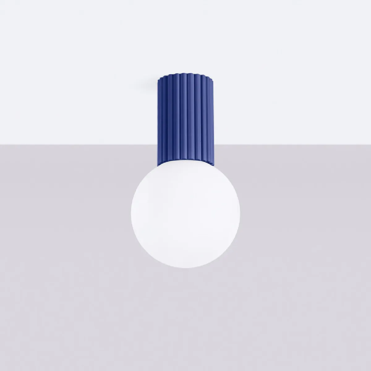 Plafonnier HALO ultramarine IP44 21 x 12 x 12( h x l x P en cm )