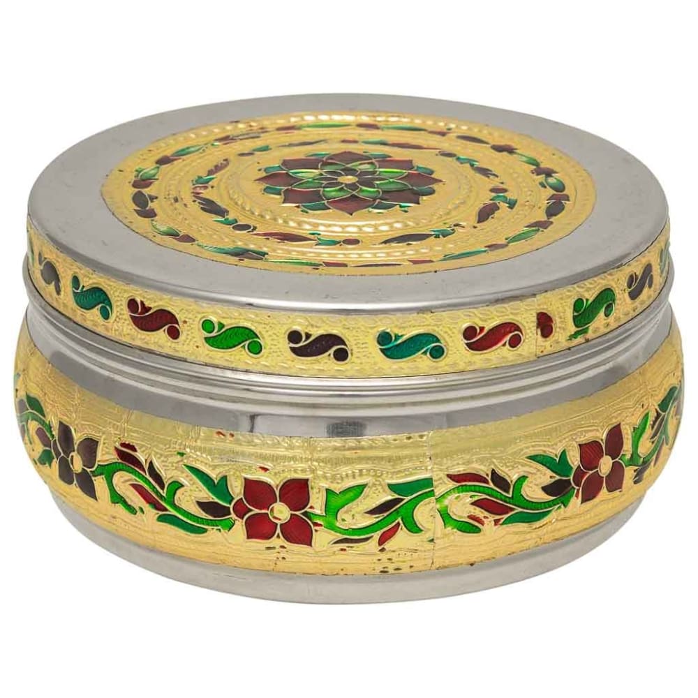 Boîte à bijoux en métal repoussé doré 11,25x11,25x5