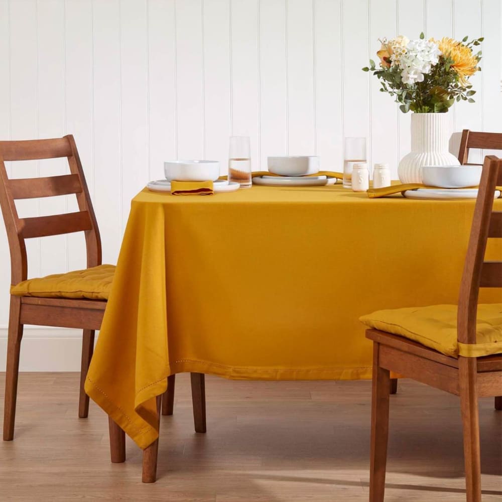 Nappe De Table Rectangulaire En Coton Unie Jaune Moutarde - 137x228cm - Homescapes