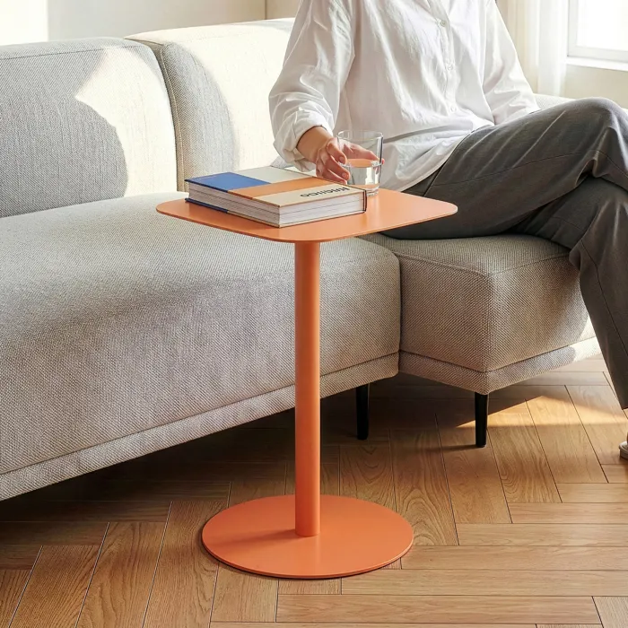 Table d'appoint Nastätten 50 x 40 x 40 cm orange en.casa