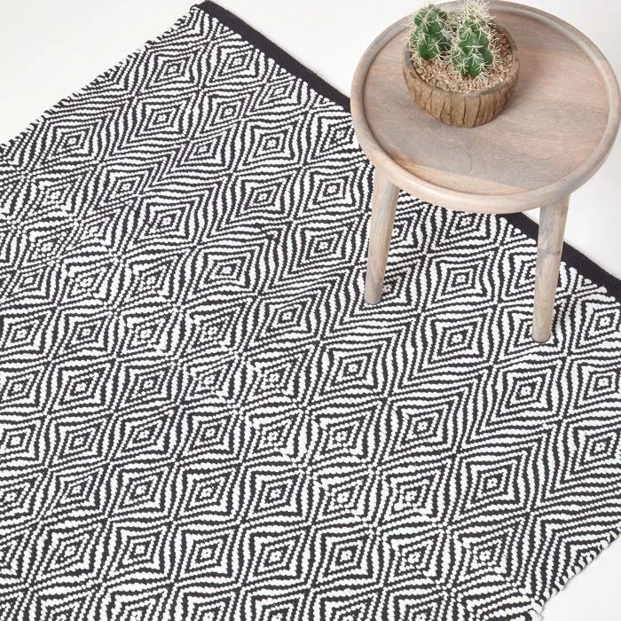Tapis Chindi Noir Et Blanc Trance 120x170cm - Homescapes