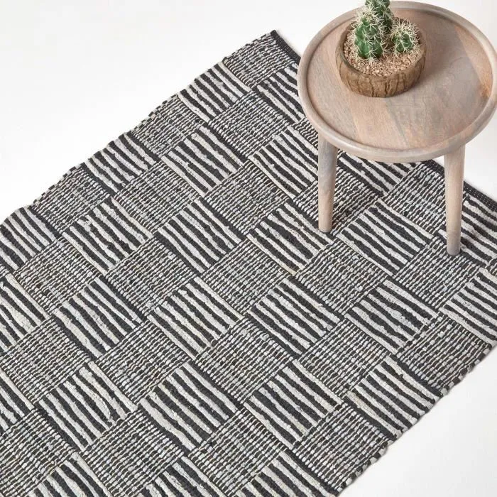 Tapis En Cuir Recyclé Noir À Carreaux Et Rayures 150x240cm - Homescapes